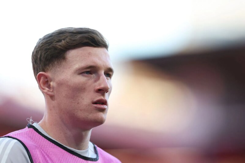 Manchester United prepara oferta de £ 34 milhões para contratar o meio-campista como alternativa a Elliot Anderson: Relatórios