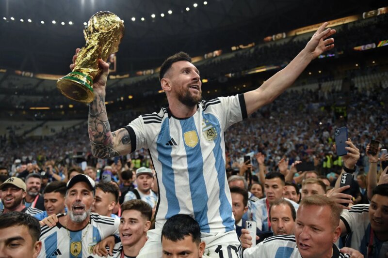 “Tudo bem” – Lenda da Copa do Mundo da FIFA apoia Lionel Messi para quebrar seu recorde neste verão