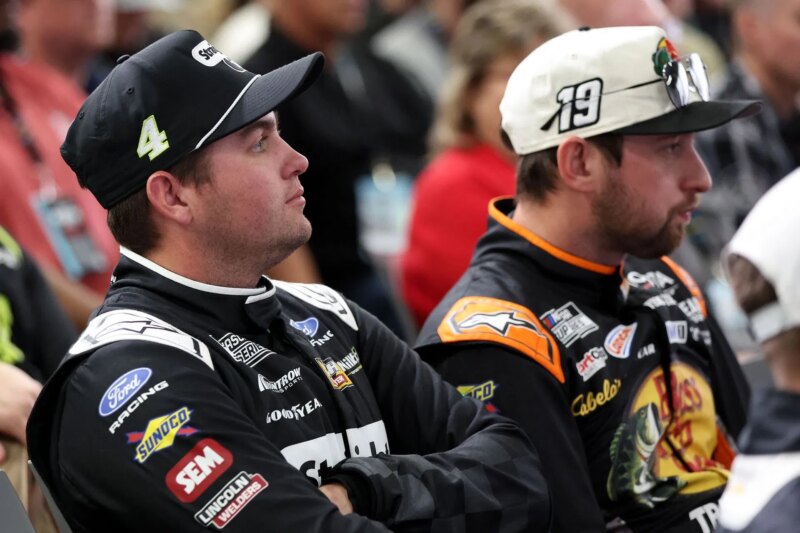 “Eles estão enganando você”: Chase Briscoe e Noah Gragson provocam reações dos fãs ao revelarem a bizarra superstição dos pilotos da NASCAR