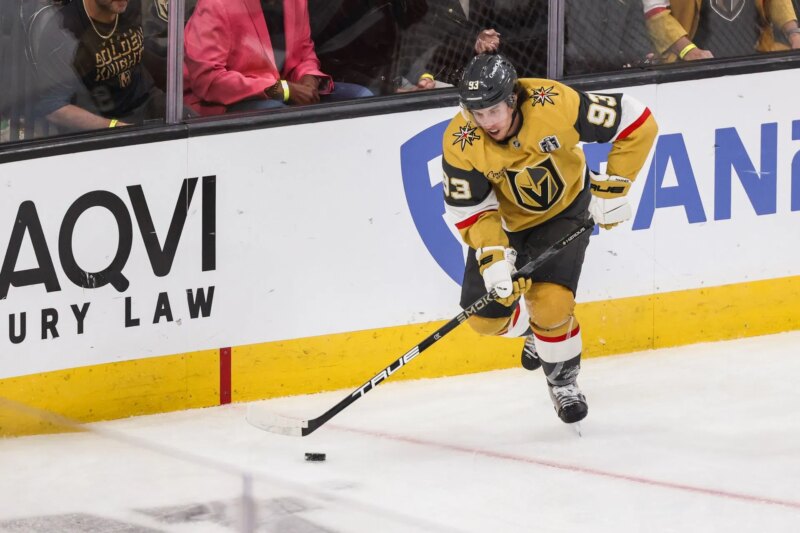 Ex-executor do Maple Leafs critica Mitch Marner por não ter ficado em branco na derrota do Golden Knights no jogo 5 do SCF
