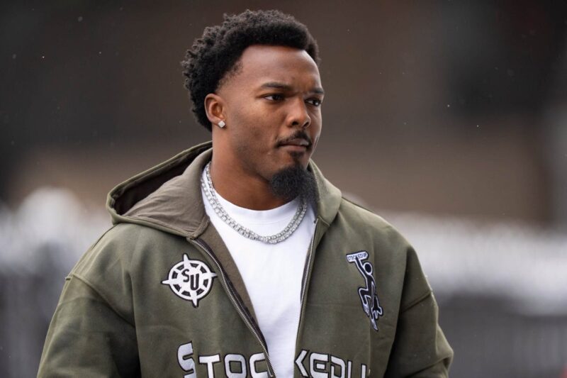 Klint Kubiak aborda o mistério do desaparecimento do caderno Nakobe Dean: Raiders