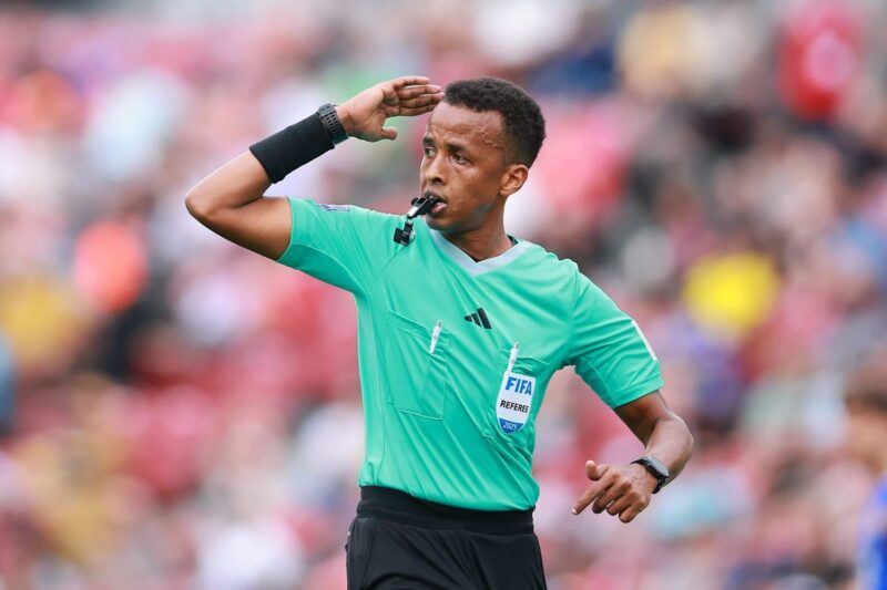 Árbitro somali excluído da Copa do Mundo é nomeado pela Uefa para arbitrar a Supercopa