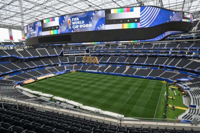Por que o Estádio SoFi, a arena mais cara do mundo, vai impressionar a Copa do Mundo e chocar os puristas do futebol