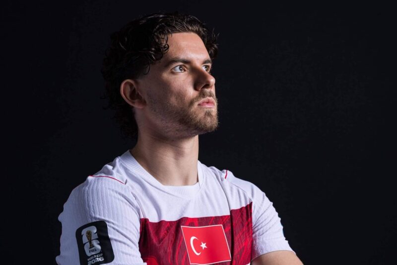 Ferdi Kadioglu, do Brighton, ao optar por jogar pela Turquia, Arda Guler e pela Copa do Mundo de 2026