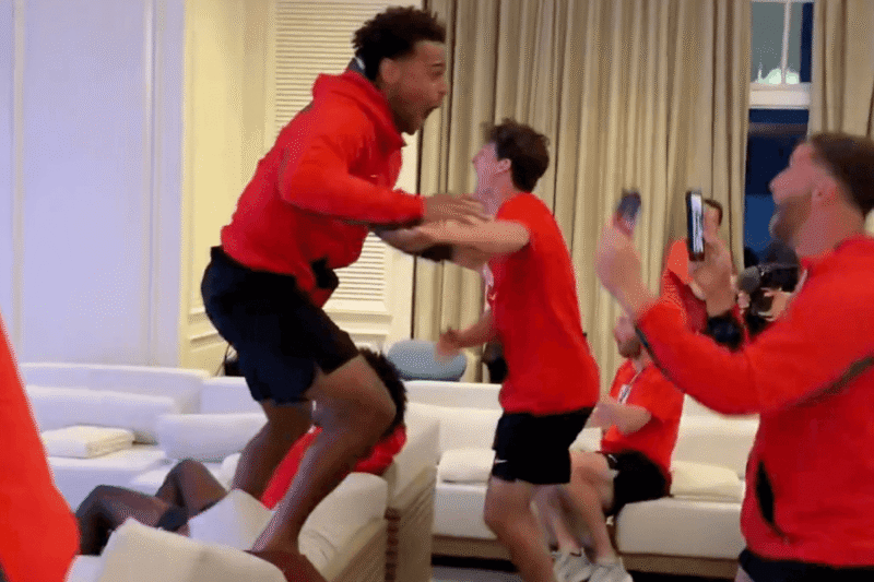 Os jogadores da USMNT perdem completamente o controle assistindo o retorno histórico do Knicks nas finais da NBA contra o Spurs