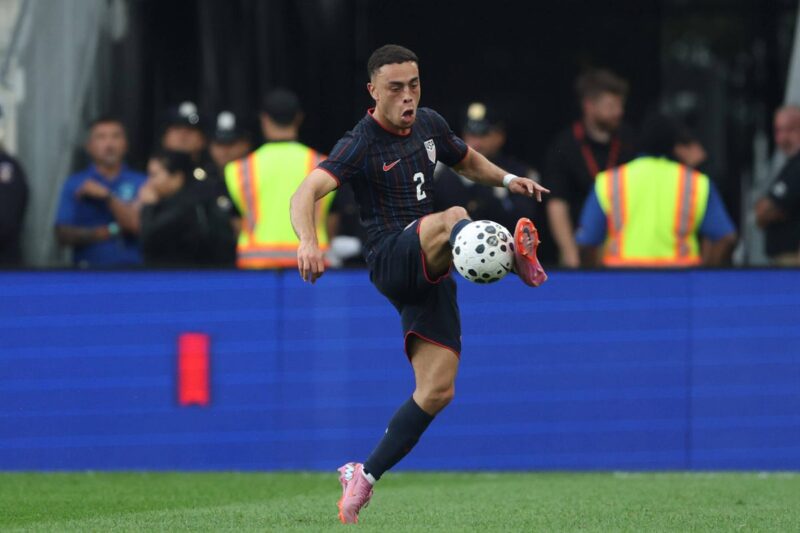 Este jogo é perfeito para: Sergiño Dest da USMNT está preparado para brilhar contra o Paraguai