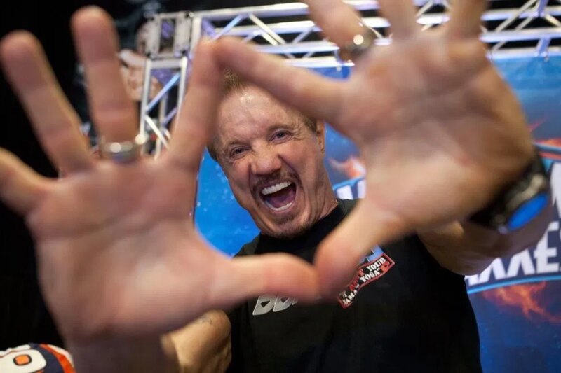 WWE debatendo o retorno do Hall of Famer Diamond Dallas Page