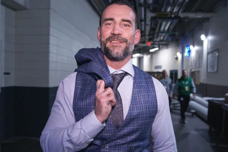 QUEBRANDO: Em meio a rumores de saída da WWE, há uma grande atualização do CM Punk
