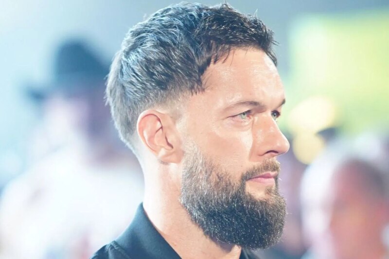 O ex-companheiro de grupo do Bullet Club de Finn Balor envia uma mensagem de 5 palavras após reencontro repentino