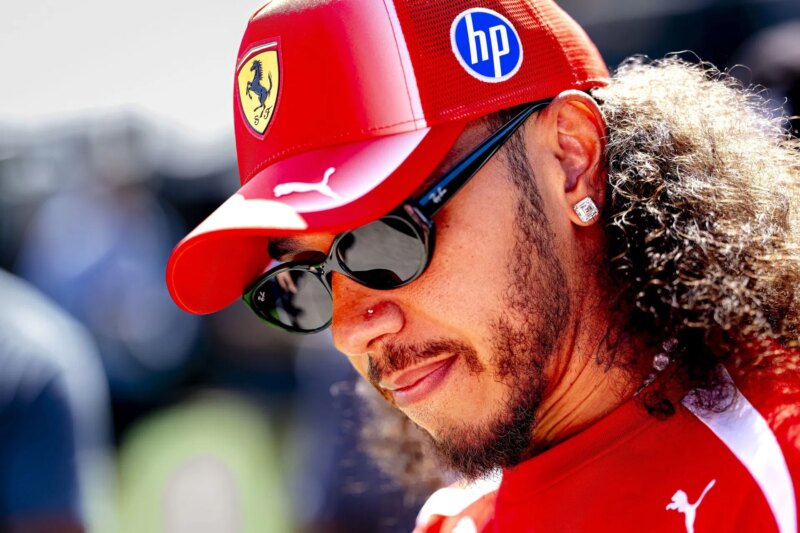 “Tem sido um sentimento muito positivo”: Lewis Hamilton espera coisas maiores com a Ferrari após um início impressionante em 2026