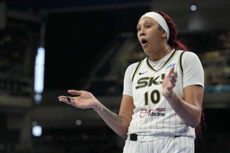 “Parecendo o bebê de Oliver Miller e Zion Williamson”: Jason Whitlock Bodyshames Kamilla Cardoso após a perda de Sky para a febre