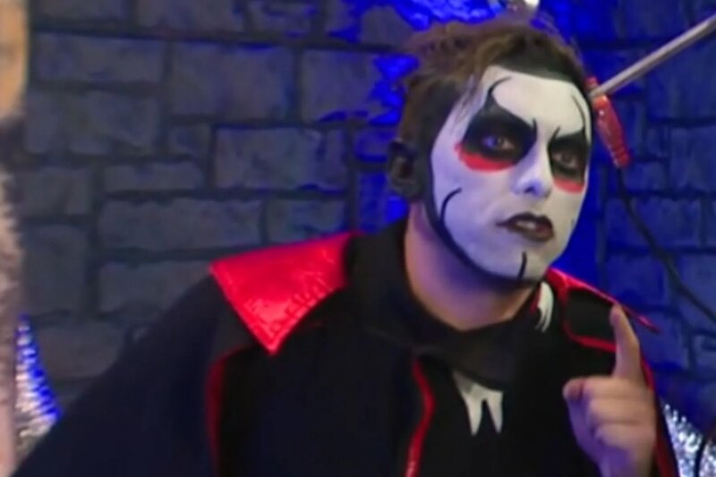 A lenda da WWE perdeu completamente o controle nos bastidores após as recentes palhaçadas de Danhausen no SmackDown